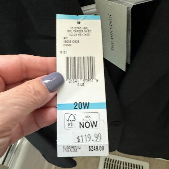 Never Worn- Jones New York blazer - Picture 3 of 7